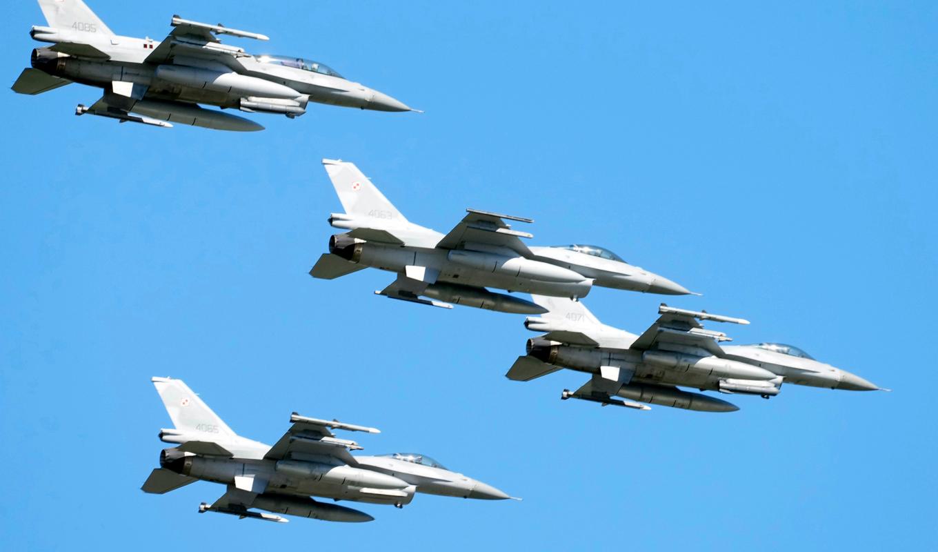 USA-tillverkade F-16-plan. Arkivbild. Foto: Czarek Sokolowski/AP/TT