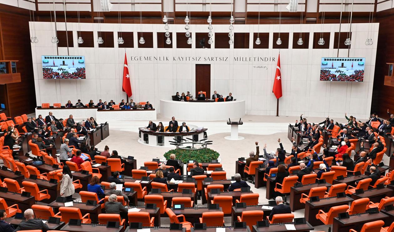 Turkiska parlamentet röstade om Sveriges Natointräde på tisdagen. Foto: Ali Unal/AP/TT