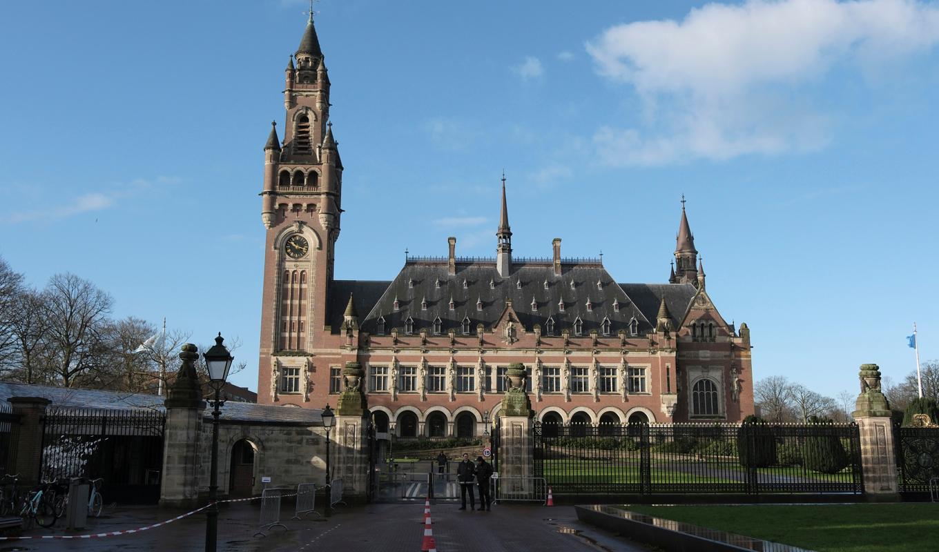 Beläget i Fredspalatset i Haag i Nederländerna hanterar Internationella domstolen (ICJ) dispyter mellan olika länder. Arkivbild. Foto: Patrick Post/AP/TT