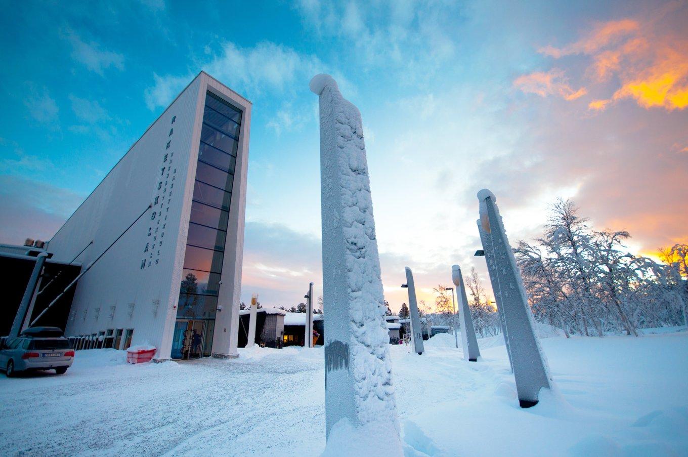 Nya Raketskolan i Kiruna stängs under våren. Vart alla elever ska flyttas är fortfarande oklart. Foto: Jörgen Medman