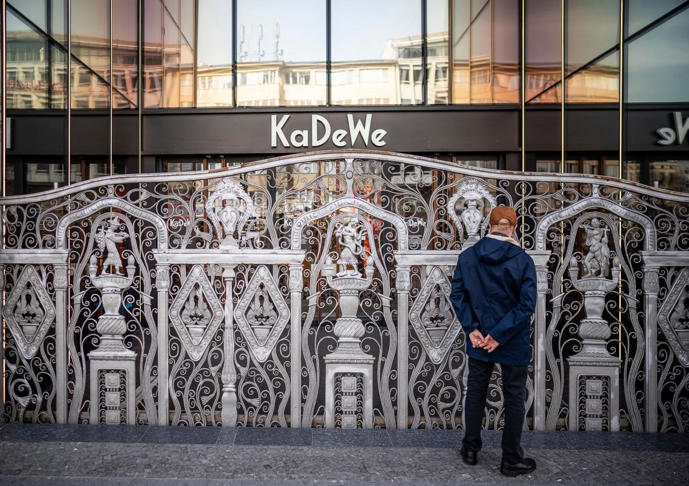KaDeWe, en av Berlins viktigaste symboler, har gått i konkurs. Arkivbild. Foto: Michael Kappeler/AP/TT