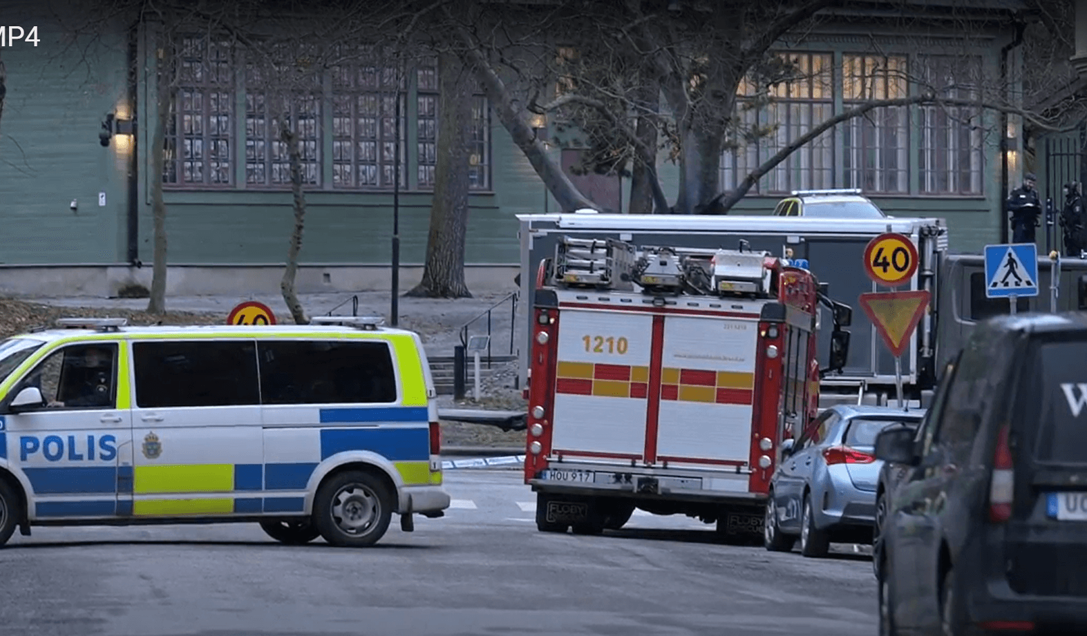 Efter att en handgranat påträffades vid Israels ambassad i Stockholm har nu en utredning gällande misstänkt terroristbrott inletts. Foto: Roger Sahlström
