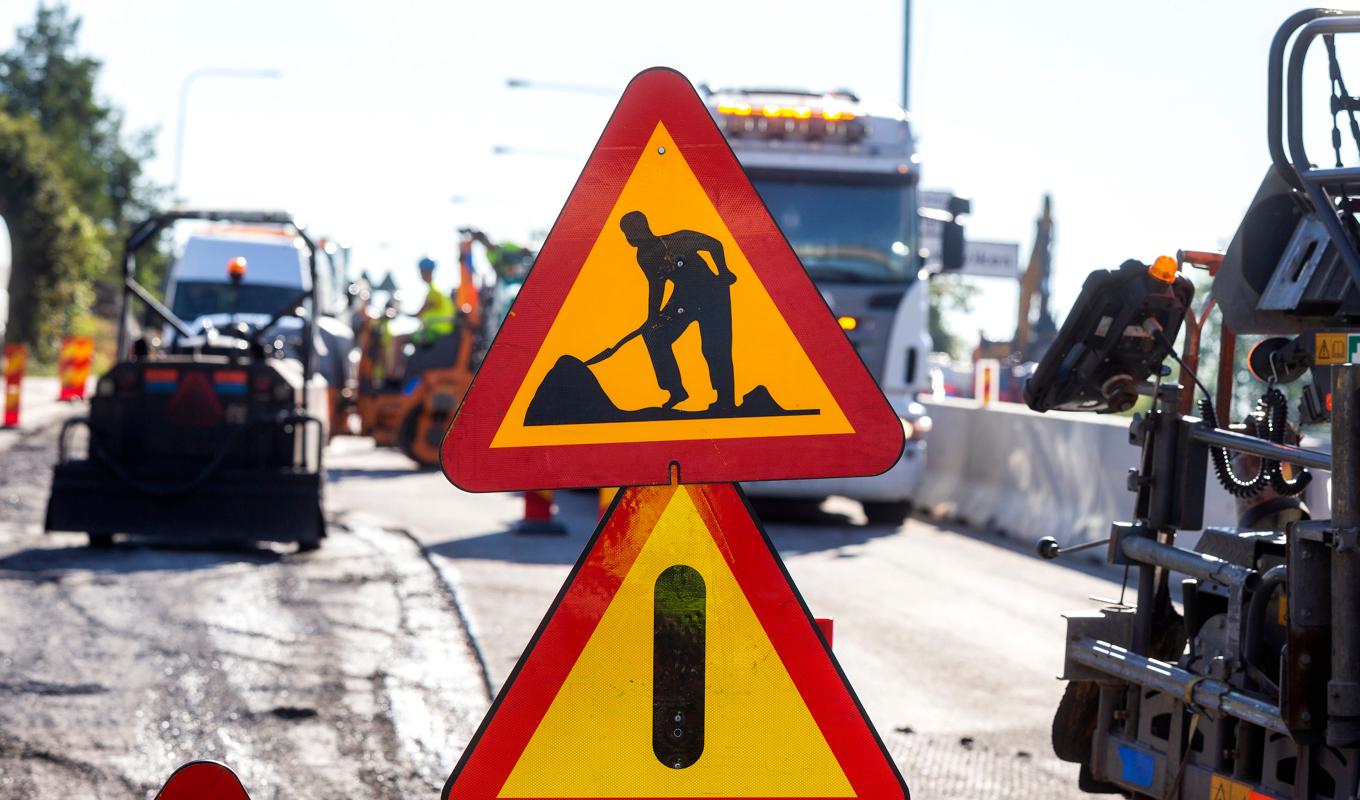 Varning för vägarbete. Arkivbild. Foto: Magnus Andersson/TT
