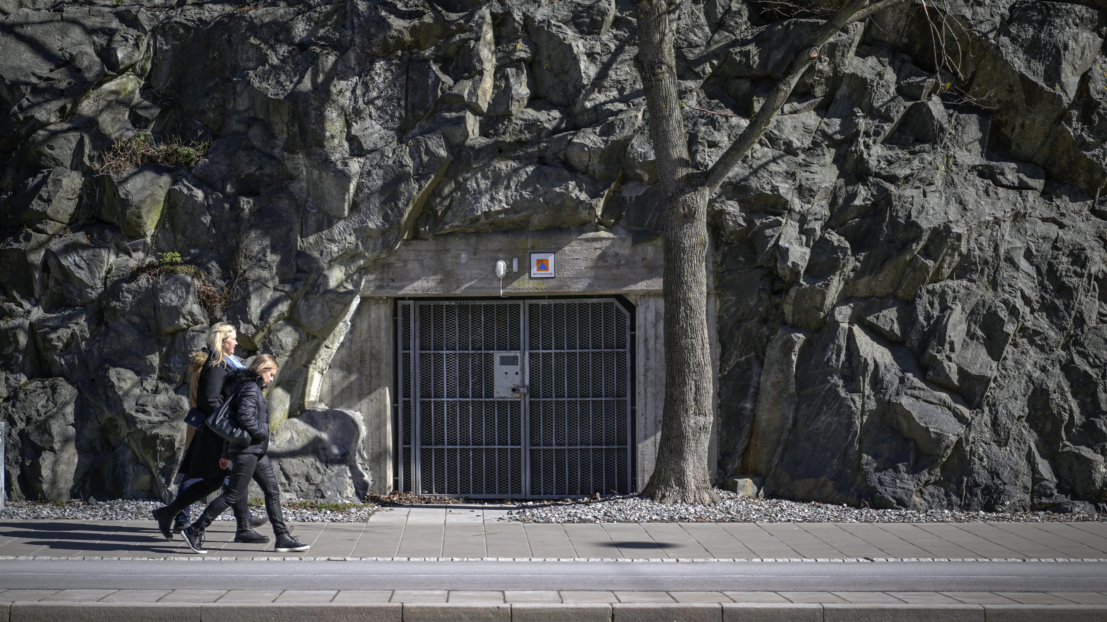 Skyddsrum – här på Torsgatan i Stockholm – som ska ge plats åt cirka 230 personer vid en krissituation. Foto: Anders Wiklund/TT