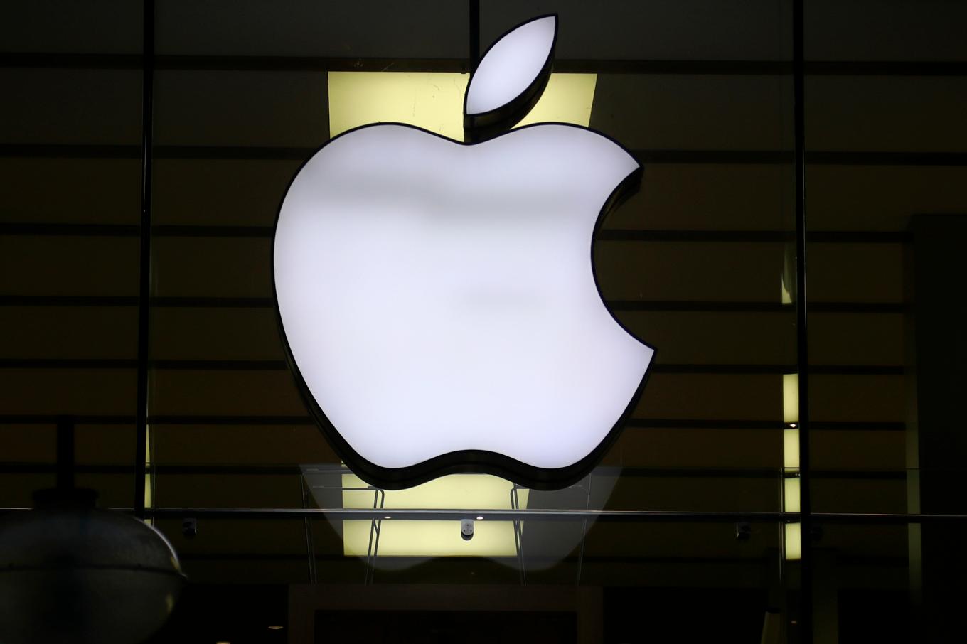 Apple godtar EU:s krav om att bolaget måste upphöra med att favorisera sina egna strömningstjänster. Arkivbild Foto: Matthias Schrader/AP/TT