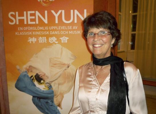 Yvonne Andersson (KD) uppskattade möjligheten att lära känna Kinas traditionella kultur på hemmaplan i Linköping. (Foto: Hans Bengtsson)