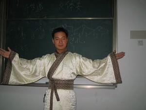 Guo Quan, medlem i Kinas demokratiska förbund och professor vid ett universitet i Nanjing undervisar i traditionell kinesisk kultur. (Foto: från Guo Quan)