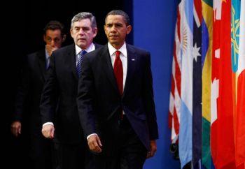President Obama och andra världsledare på G20-toppmötet i september 2009 i Pittsburgh. Obama uppmanade världens ledare i ett brev som publicerades på fredagen att arbeta tillsammans med aggressiva åtgärder för att rätta till den globala finanskrisen. (Foto: Win McNamee / Getty Images)