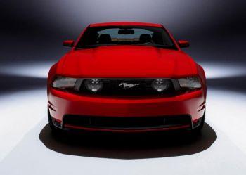 Ford Mustang 2010 (foto från Ford Motors Media Department)
