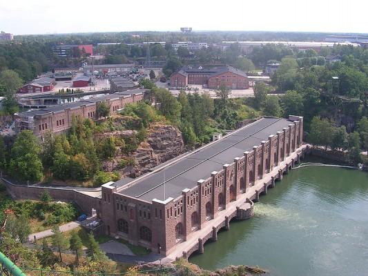 Vattenkraftstationen i Olidan, Trollhättan, byggdes 1910 och blev Sveriges första vattenkraftverk men det är inget pumpkraftverk. Det fanns ett i Sverige tidigare men det är nedlagt. (Foto: Creative Commons)