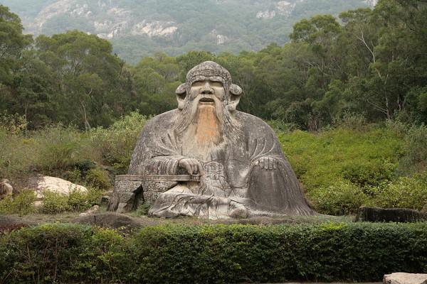 En staty föreställande Lao Zi. (Foto: från Wikipedia)