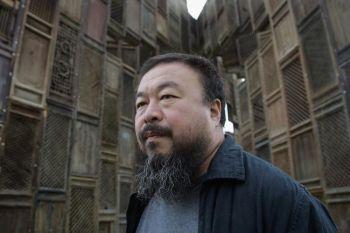 Ai Weiwei har släppts mot borgen efter att ha suttit fängslad utan rättegång i två och en halv månad. (Foto: Johannes Simon/Getty Images)