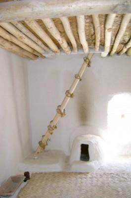Modell av hur ett rum i Çatalhöyük kan ha sett ut. (Wikimedia Commons)
