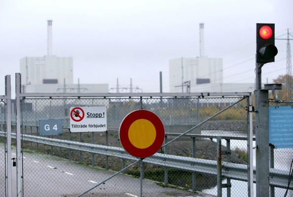 En arkivbild av Forsmarks kärnkraftverk. I en nyligen publicerad intern rapport skriven av tekniker på Forsmark får säkerheten på kärnkraftverket hård kritik. (Foto: AFP/ SCANPIX/ Fredrik Sandberg)