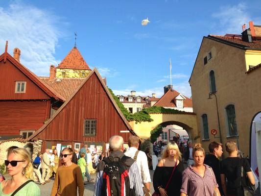 Donners plats, Visby 2013. Snart fylls Visbys gränder med nya och återkommande besökare. (Foto: Susanne W Lamm, Epoch Times Sverige)