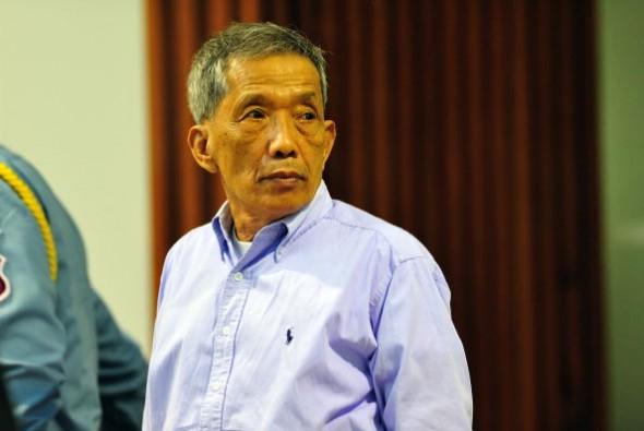 Kaing Guek Eav, kallad Duch, i rättssalen i den särskilda domstolen i Kambodja den 26 juli 2010. (Foto: Getty Image) 