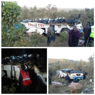 Chauffören verkar ha somnat, 41 dog. (Foto: Kenyanska Röda korset)