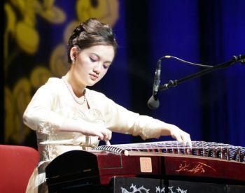 I Kina har man sedan forna tider ansett att den kinesiska musiken är baserad på de fem elementen. (Foto: New Tang Dynasty Television) 
