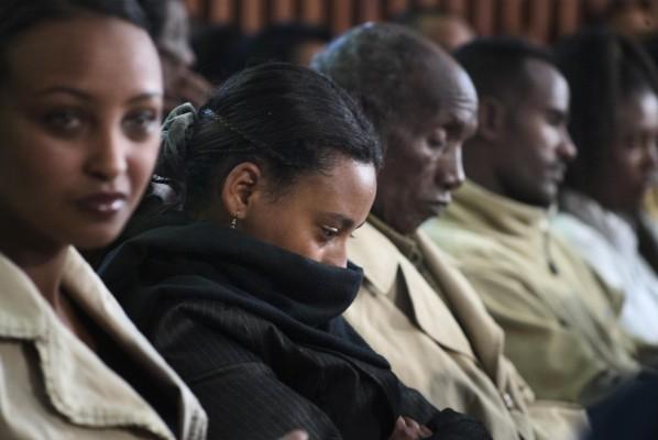 Odefinierade närstående till svaranden under rättegången mot Etiopiens förre diktator Mengistu Haile Mariam. Den 11 Januari 2007 Foto:(AFP/Peter Delarue)