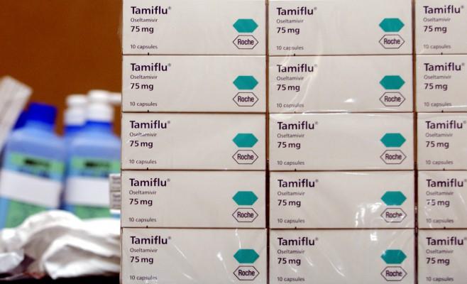 Tamiflu har utvecklats för att bekämpa infuensapandemi. I tillverkningen används en syra som produceras genom flera steg från stjärnanisfrukten. (Foto: Adek Berry/AFP)
