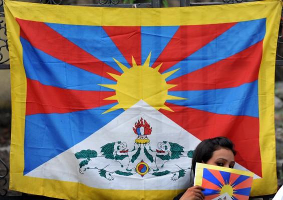 Tibets flagga. (Foto: Deshakalyan Chowdhury/AFP)