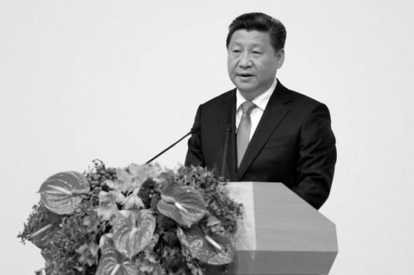 Den kinesiske presidenten Xi Jinping under inledningsanförandet vid firandet av 15-årsdagen av att Macau återlämnades till Peking, den 20 december 2014. (Foto: AP Photo/Xinhua, Li Tao)