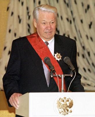 Rysslands förre president Boris Jeltsin avled på måndagen. Han blev känd för att ha "av-sovjetifierat" Ryssland. (Foto: AFP/ITAR-TASS POOL)