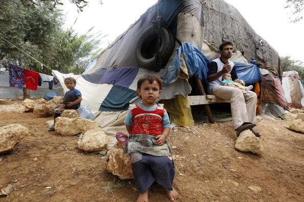 Situationen för flyktingarna i lägren i Mellanöstern blir allt mer desperat sedan FN:s matprogram, WFP, fått akut brist på pengar. Nu vädjar man om mer bistånd från omvärlden. Foto: Anwar Amro/AFP/Getty Image 