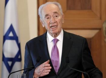 Israels president Shimon Peres sade att "det finns en lång lista med alternativ" som västmakterna kan använda för att utöva påtryckningar på Iran. (Foto: Andreas Lazarou / AFP / Getty Images)