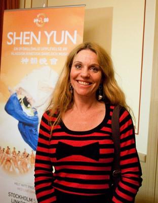 Skådespelerskan Paula Ternström uppskattade de tydliga könskaraktärerna hos Shen Yuns aktörer. (Foto: Roger Luo)
