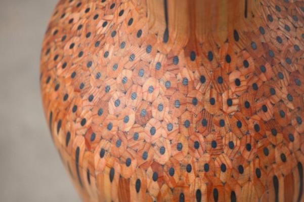 "Drakfrukt", en vas gjord av pennor. (Med tillstånd av Tuomas Markunpoika)
