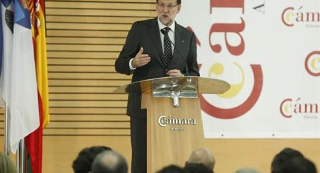 Spaniens regeringschef Mariano Rajoy talar på en konferens i oktober 2014 (Med tillstånd av Spaniens regering).