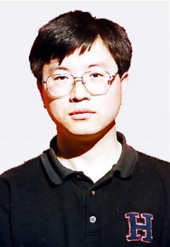 Zhou Xiangyang innan han greps och torterades. Zhou har förföljts av kommunistpartiets myndigheter sedan 1999. Han kidnappades igen i mars och befinner sig i ett arbetsläger. (Foto: Minghui.org)
