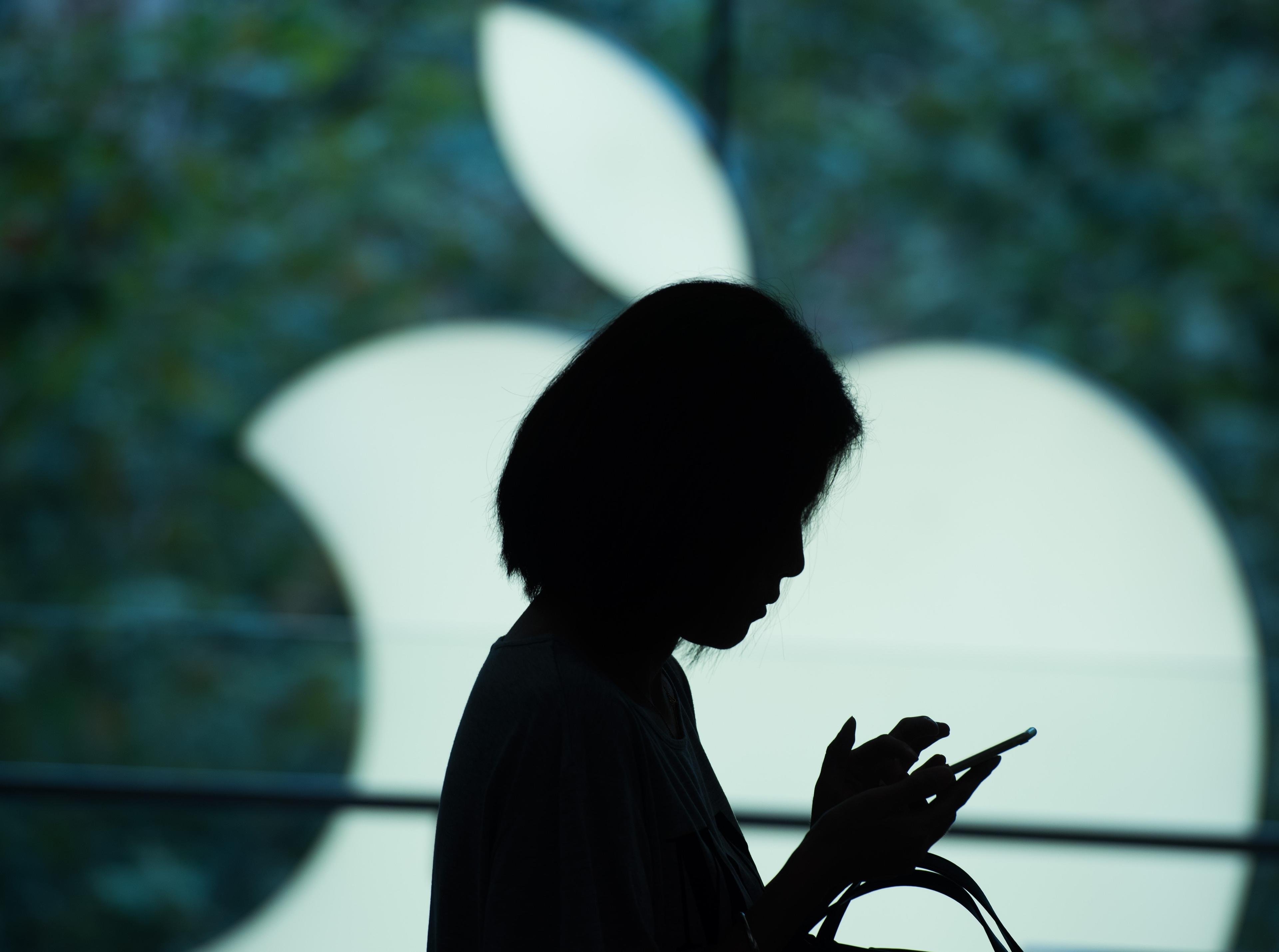 Det kinesiska företaget Youmi dolde sitt spionage i appar. Det hela resulterade i att App Store tog bort 256 appar. (Foto: Johannes Eisele /AFP/Getty Images)