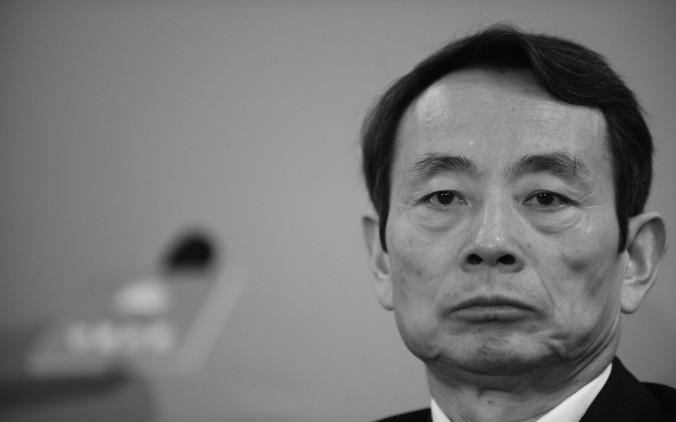 Jiang Jiemin, en av de två tidigare mäktiga partitjänstemän som dömts till långa fängelsestraff, enligt vad statliga kinesiska medier rapporterade den 12 oktober. (Mike Clarke/AFP/Getty Images)