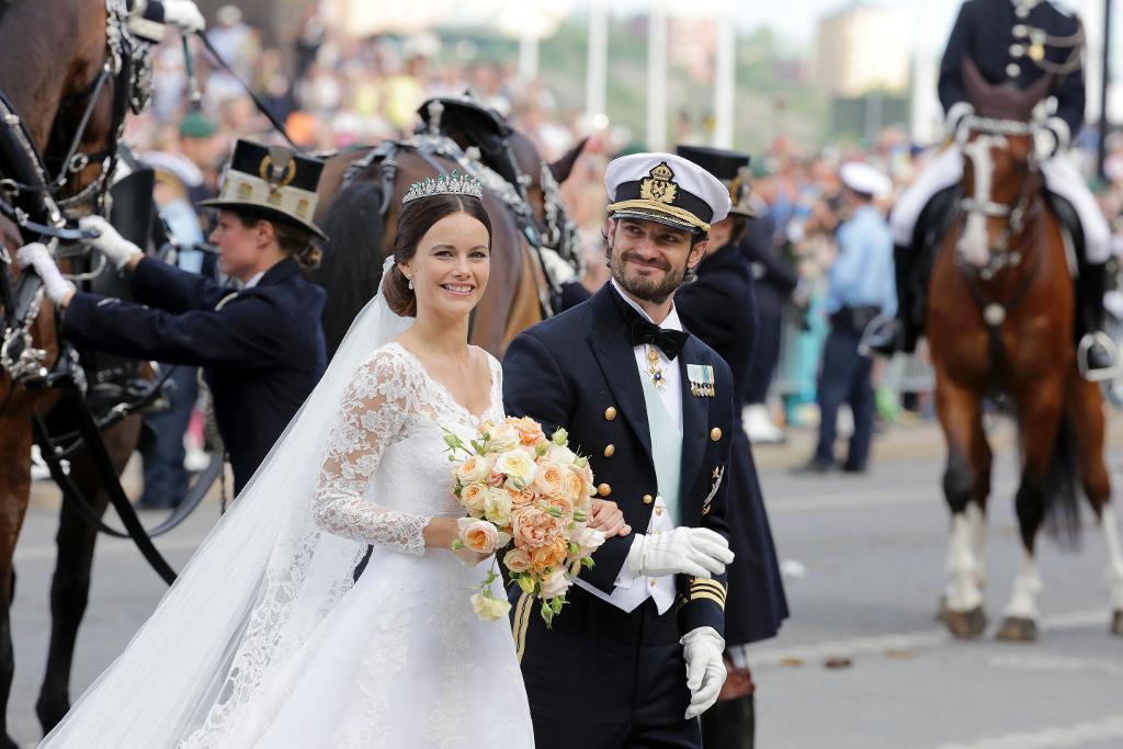 Bröllopet mellan prins Carl Philip och Sofia Hellqvist lockade mängder av människor till Stockholm, från Sverige och världen. (Foto: Sören Andersson /TT-arkivbild)