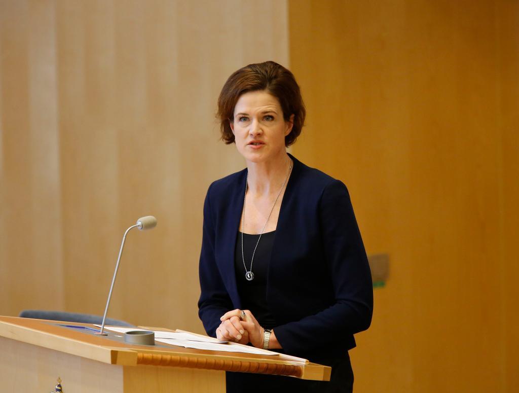 Moderaternas Anna Kinberg Batra anklagar Löfven för lögner. (Foto: Christine Olsson/TT)