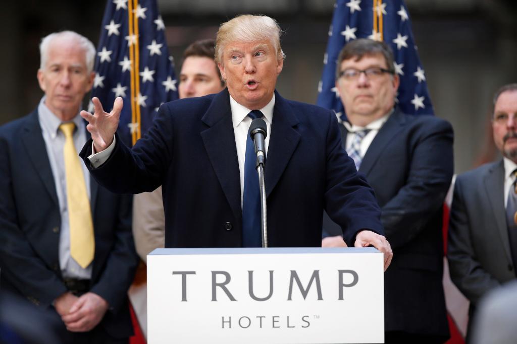 Republikanen Donald Trump talade på ett kampanjmöte i Washington på måndagen. (Foto: Alex Brandon/AP/TT)