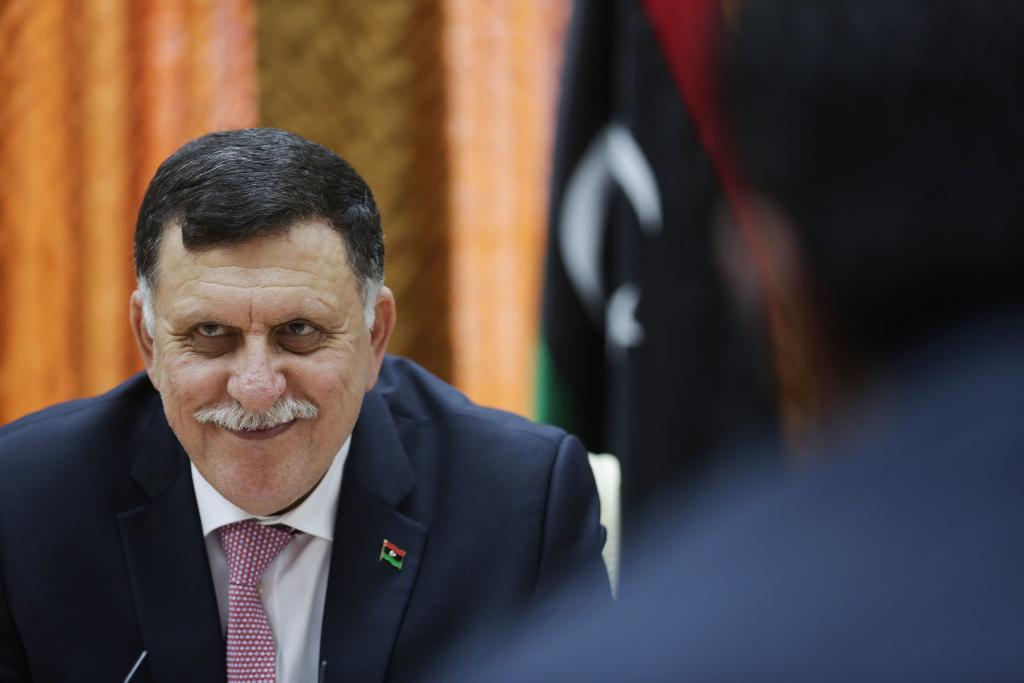 Fayez Serraj, ledare för den FN-stödda regeringen i Libyen, som nu får ytterligare inhemskt stöd. (Foto: Mohamed Ben Khalifa/AP/TT)