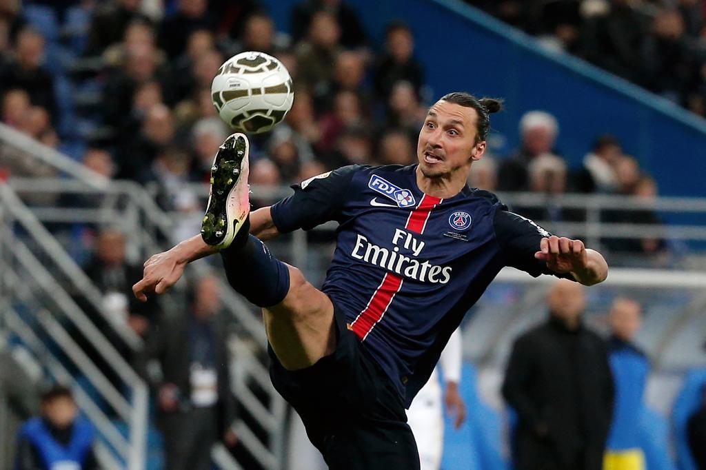 Zlatan Ibrahimovic twittrar att han gör sin sista match på Parc des Princes i morgon. (Foto: Thibault Camus/AP/TT)