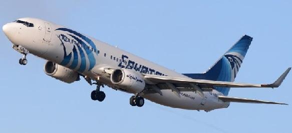 Det försvunna flygplanet är av typen Airbus A320-232 och tillhör Egyptair. Här en bild på en Boeing 737-800 från flygbolaget. (Foto: Johan Nilsson / TT-arkivbild)