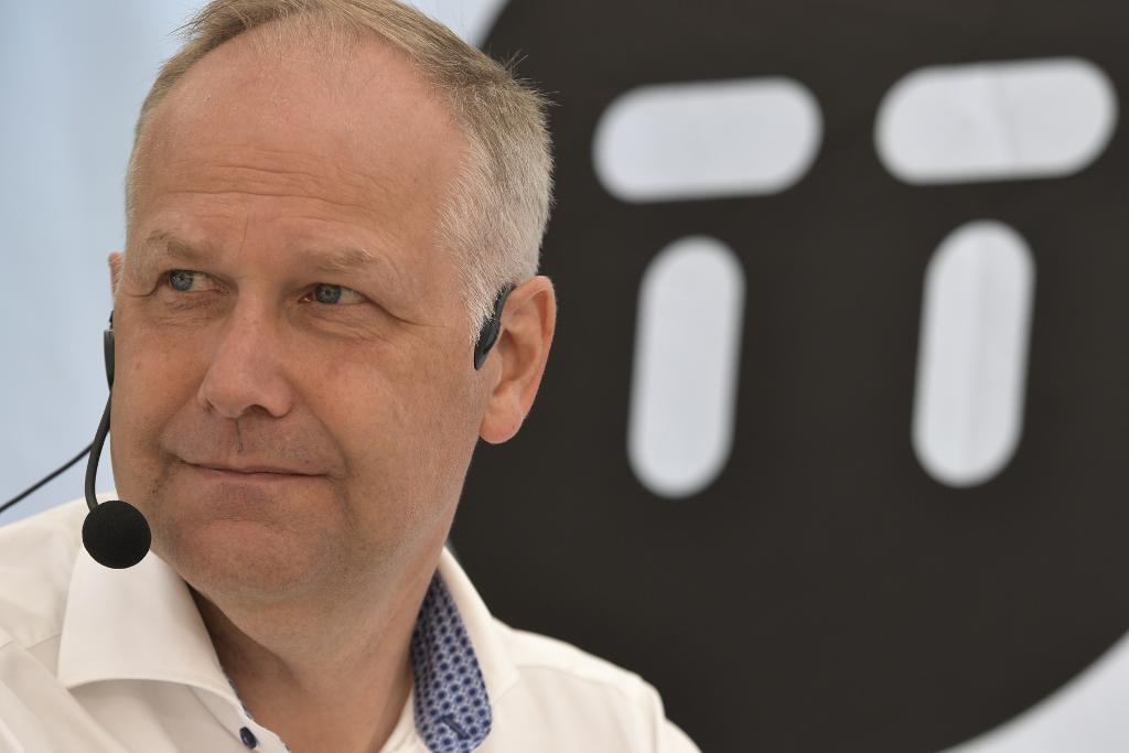 Vänsterpartiets partiledare Jonas Sjöstedt vill gärna förhandla med borgerliga partier om att backa när det gäller familjeåterföreningar. (Foto: Janerik Henriksson/TT)