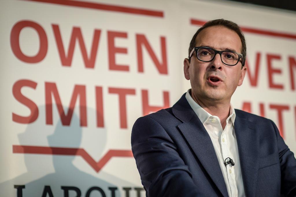 Owen Smith kandiderar mot den sittande ledaren i Labour-partiet, Jeremy Corbyn. (Foto: Ben Birchall /PA/AP)