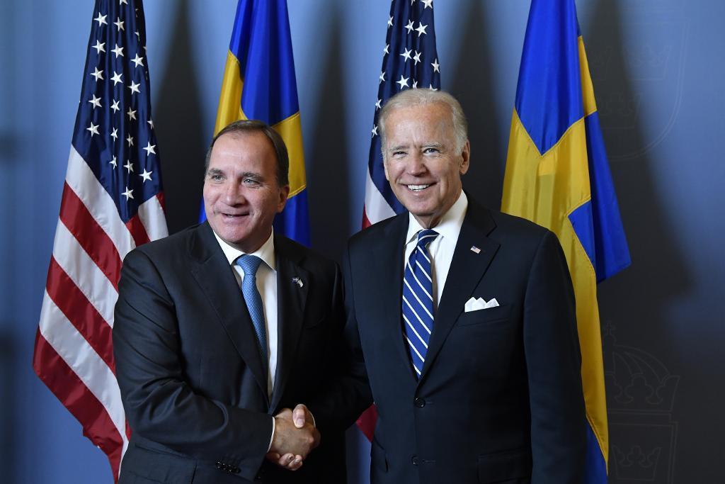 USA:s vicepresident Joe Biden tas emot av statsminister Stefan Löfven i Rosenbad i Stockholm. (Foto: Anders Wiklund/TT)