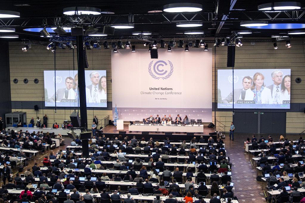 Med de ratificeringar av Parisavtalet som gjordes på onsdagen samt nya löften från flera länder ser det ut att träda i kraft i år. Bilden är från FN:s klimatkonferens i tyska Bonn i maj.  (Foto: Maja Hitij /AP/TT-arkivbild)