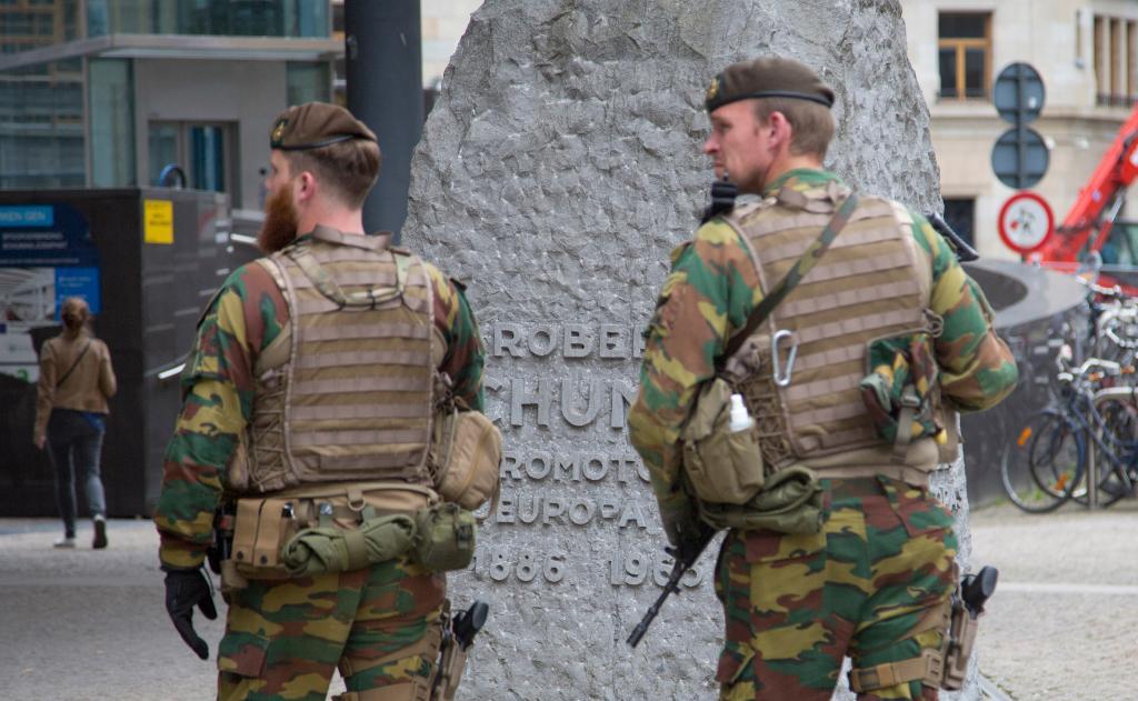 Säkerheten är hög vid EU-högkvarteret i Bryssel. (Foto: Virginia Mayo/AP/TT-arkivbild)