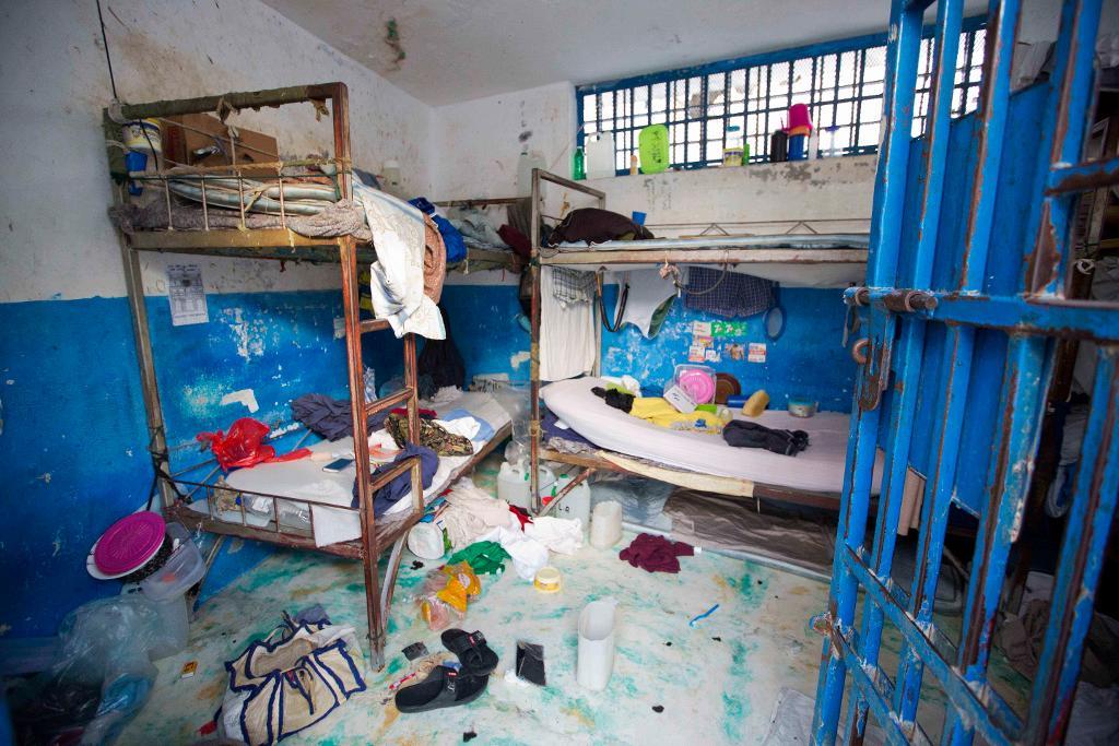 En tom fängelsecell efter rymningen från fängelset i Arcahaie. (Foto: Dieu Nalio Chery/AP/TT)