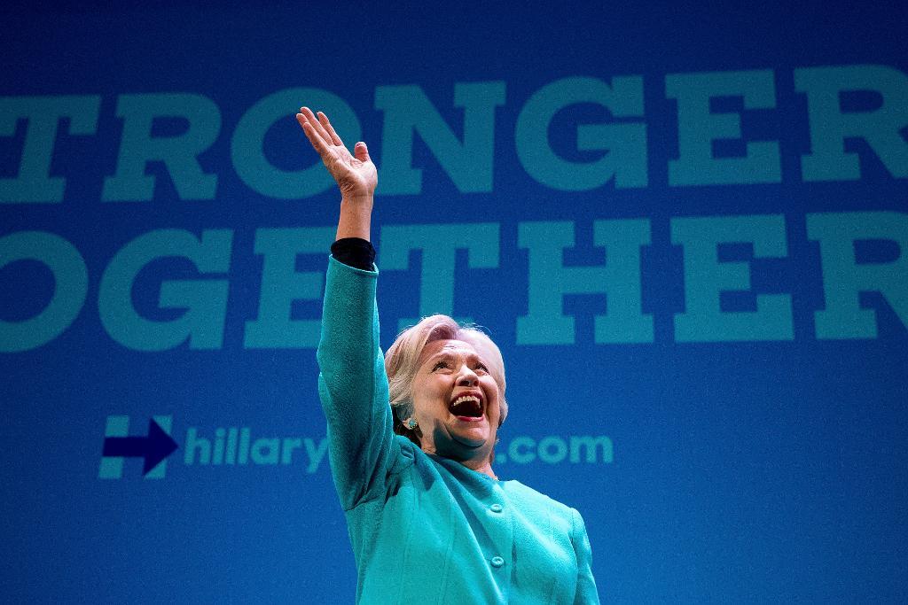 Hillary Clinton vinner det amerikanska presidentvalet, enligt spelbolaget Paddy Power och dess kunder. Arkivbild. (Foto: Andrew Harnik/AP/TT)