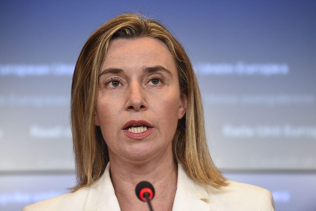 EU:s utrikeschef Federica Mogherini kan mycket väl få i uppdrag att åtminstone förbereda åtgärder med anledning av det ryska agerandet till stöd för Bashar al-Assads regim i Syrien efter dagens toppmöte i Bryssel. (Foto: John Thys /AFP/Getty Images)

