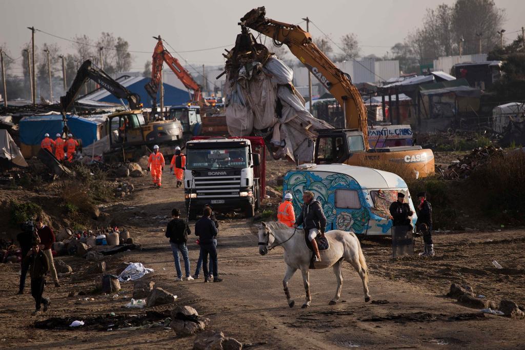 
Det sista av "Djungeln" i Calais revs under den gångna helgen. (Foto: Emilio Morenatti/AP/TT)